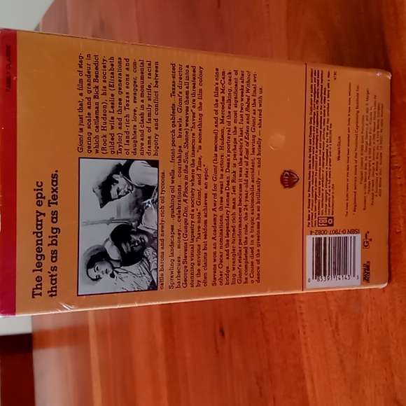 The movie 'GIANT' on VHS. - Picture 5 of 17